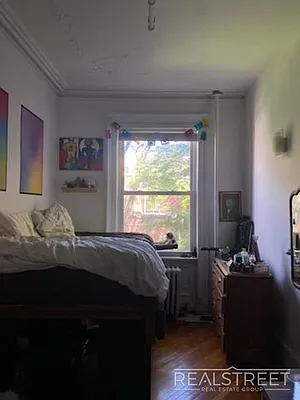 Rented by Real Street Inc | media 9