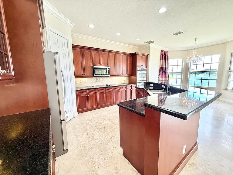 9656 Cobblestone Creek Dr — Photo 5