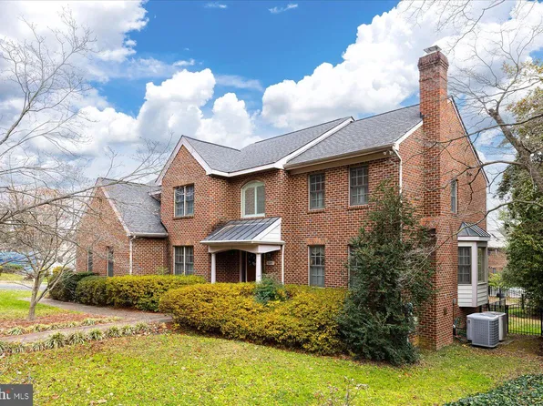 1315 Sunken Rd, Fredericksburg, VA 22401