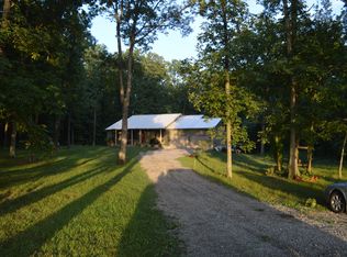 12493 E Base Line Rd, Dix, IL 62830