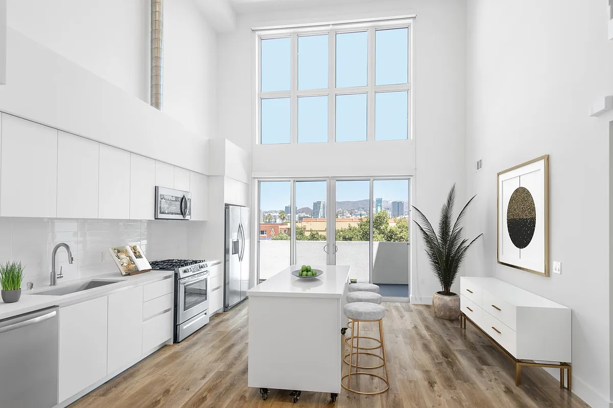 Kitchen - 901 Vine