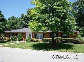 1st image of 7 Marilyn Cir