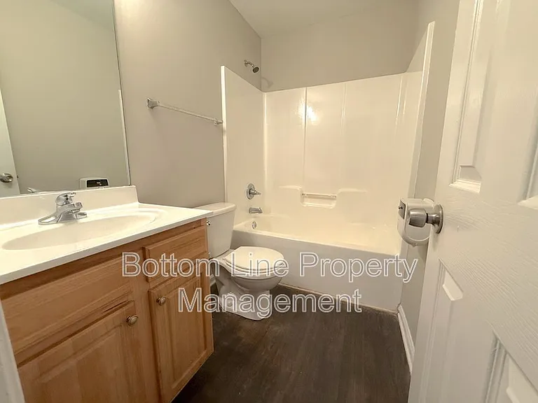 5211 Windy Valley Dr — Photo 8