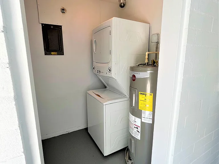 305 Trudgeon Dr — Photo 19