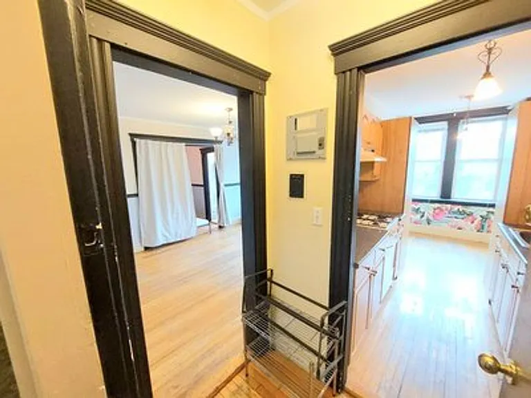 28 Quint Ave #38 — Photo 3