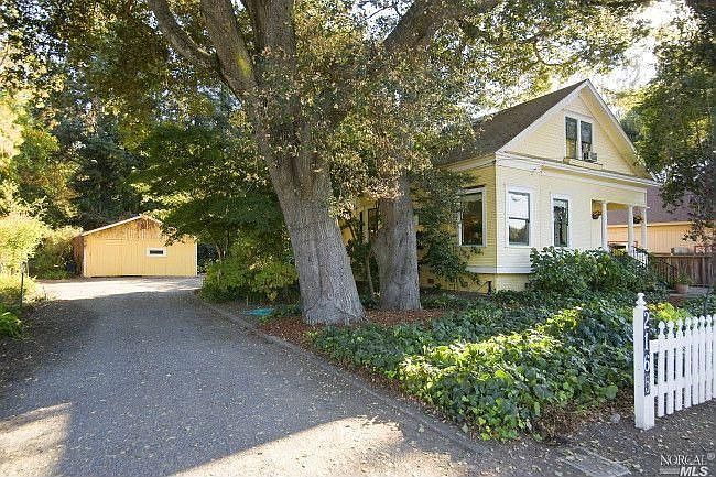 1st image of 2165 Lone Oak Ave