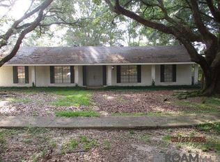 5722 Fennwood Dr, Zachary, LA 70791