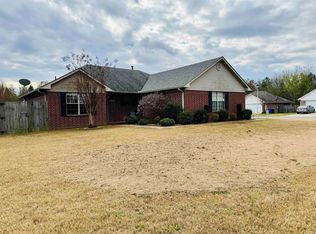 1605 Duke St, Conway, AR 72032