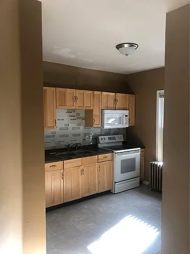 39 Vassar St #1 Photo 1
