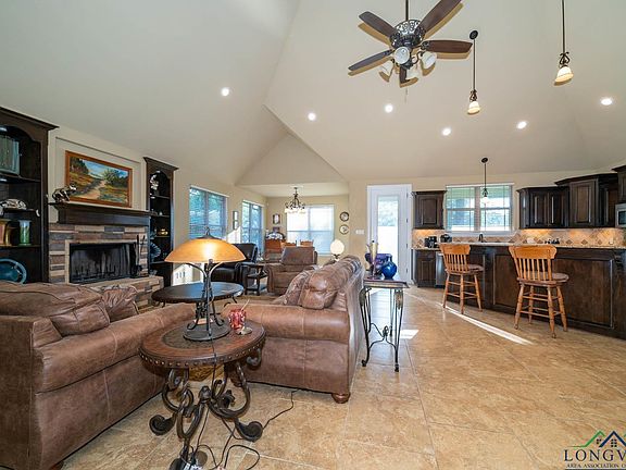 4th image of 188 Grace Ln