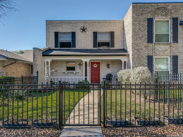 406 Amistad Blvd, Universal City, TX 78148