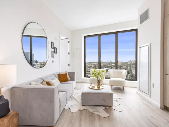 545 Vanderbilt Avenue image 1 of 11