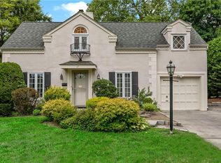 27 Romney Pl, Scarsdale, NY 10583