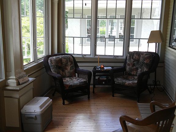 Enclosed Front Porch 