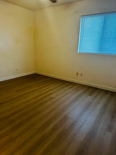 4 bed, 2165 sqft, $2,399 — Photo 4