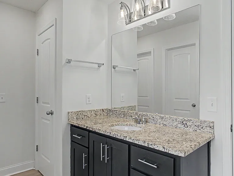 965 Meloney Dr — Photo 31