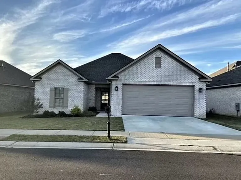 13824 Sawtooth Ln — Photo 3