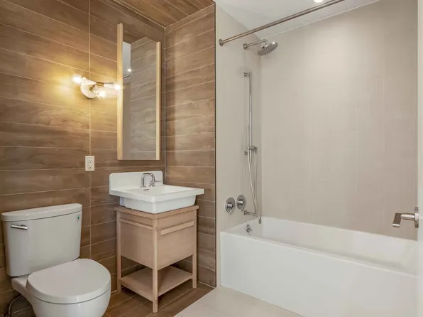 123 Melrose Street image 9 of 27