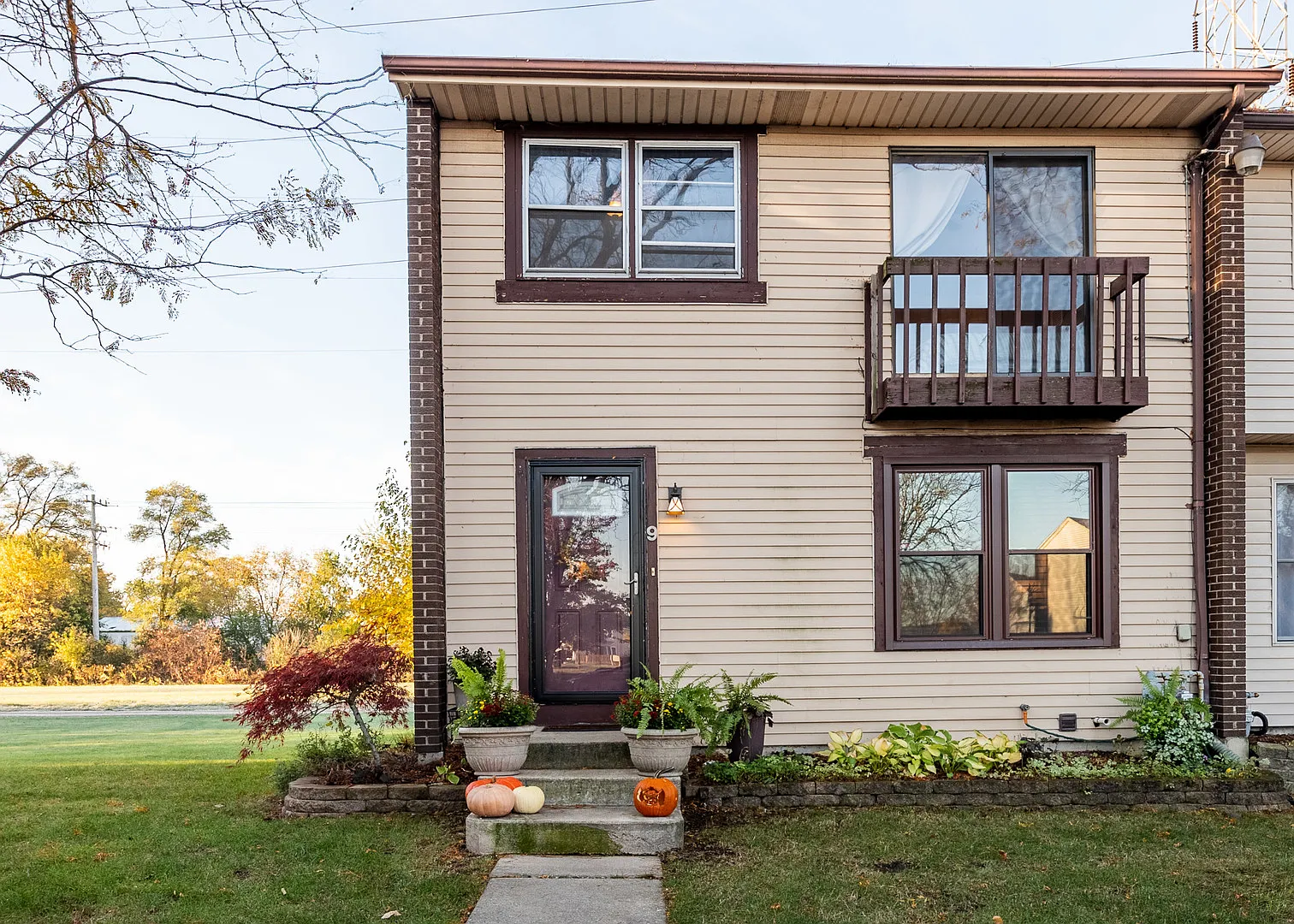 9 E Washington Ct photo 1