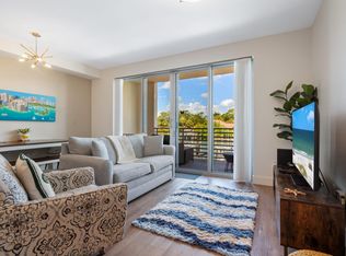 1709 Tamiami Trl #211, Sarasota, FL 34234