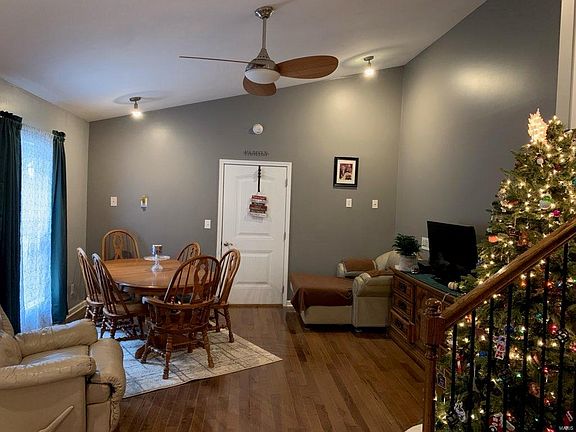 3rd image of 115 Schupp Ln