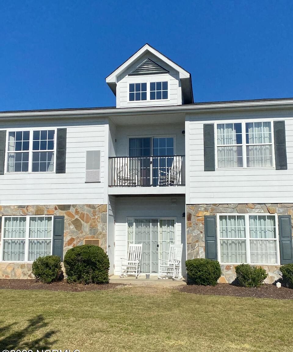 490 Little River Farm Boulevard #A207