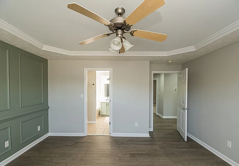 3401 Connection Dr — Photo 8