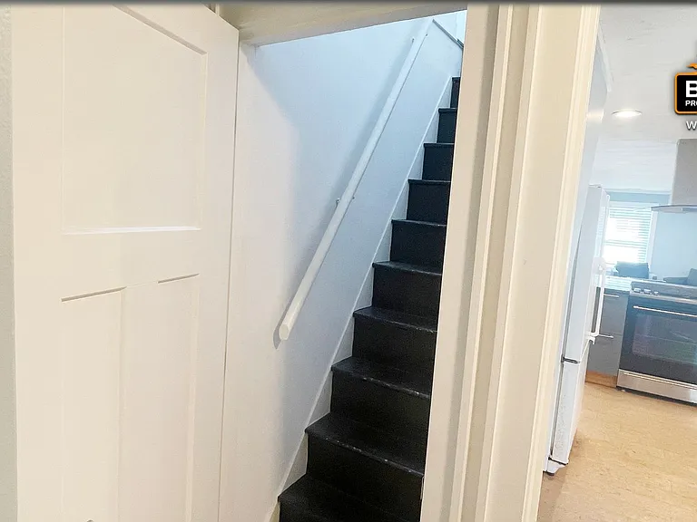 43 Grove St — Photo 34