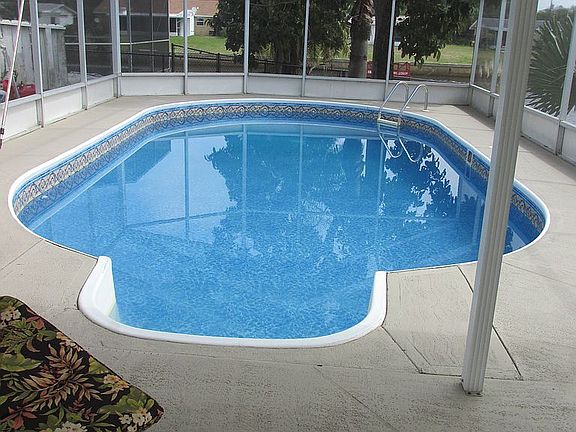 2nd image of 6630 Leeside Isle