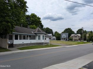4 Palmer Ave, Corinth, NY 12822