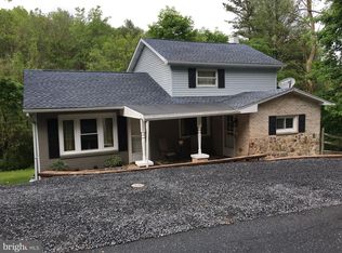 51 Hemlock Dr, Pottsville, PA 17901