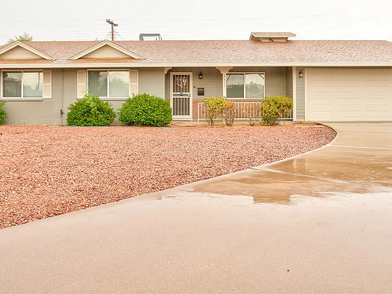 3417 W Marlette Ave — Photo 3