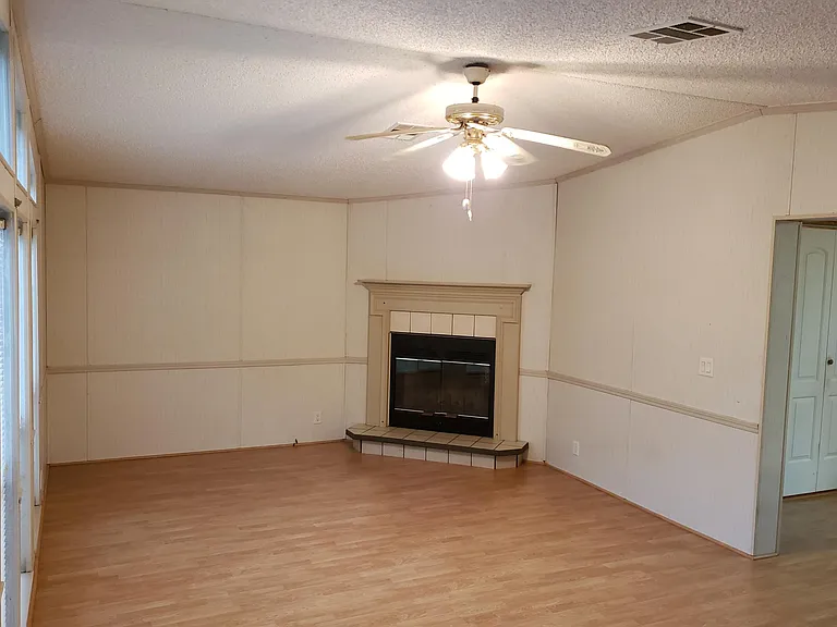 7104 Lady Hawk Ln — Photo 28