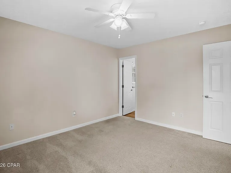 1815 Foster Ave — Photo 37