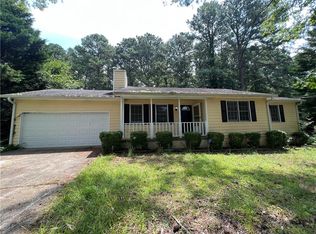 3588 Fernbrook Dr, Snellville, GA 30039