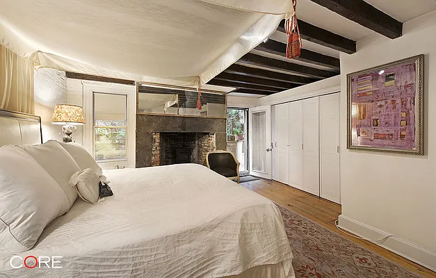 Rented by CORE | media 28