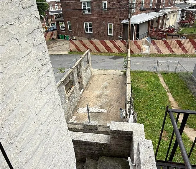 450 Hanover Ave — Photo 25