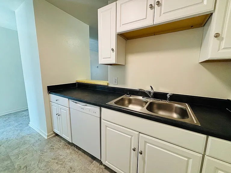 1407 Toms Creek Rd #14 — Photo 12