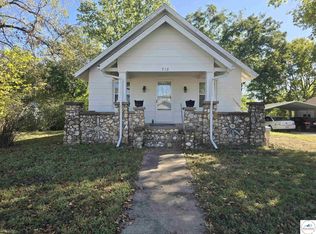 712 Illinois St, Warsaw, MO 65355