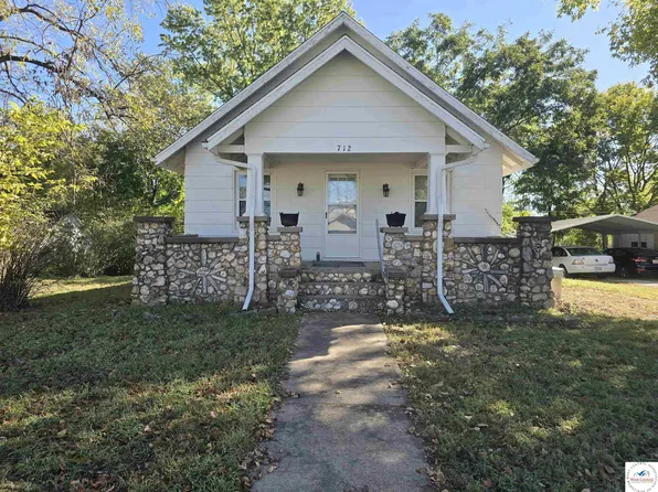 712 Illinois St, Warsaw, MO 65355