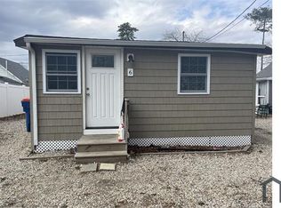 6 Charles St, Wareham, MA 02571