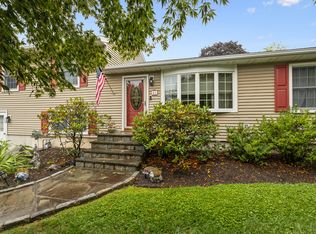 41 Andover Rd, Stamford, CT 06902