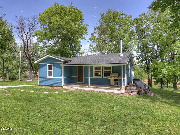 1265 S Brynewood Ln — Photo 3