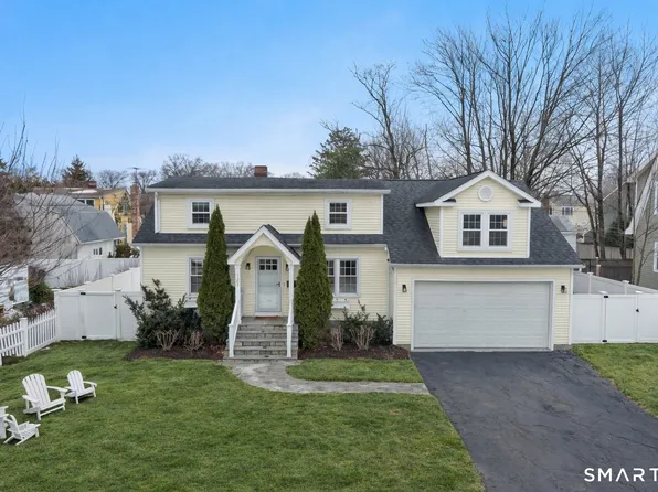 121 Alden Street, Fairfield, CT 06824