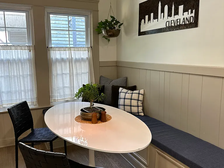 9404 Clifton Blvd — Photo 21