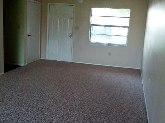 3rd image of 101 Lake Ave NE APT 124