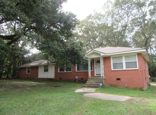 1920 Old Bay Springs Rd, Laurel, MS 39440