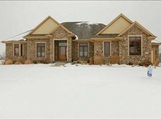 8505 Prairie Ridge Dr, Johnston, IA 50131