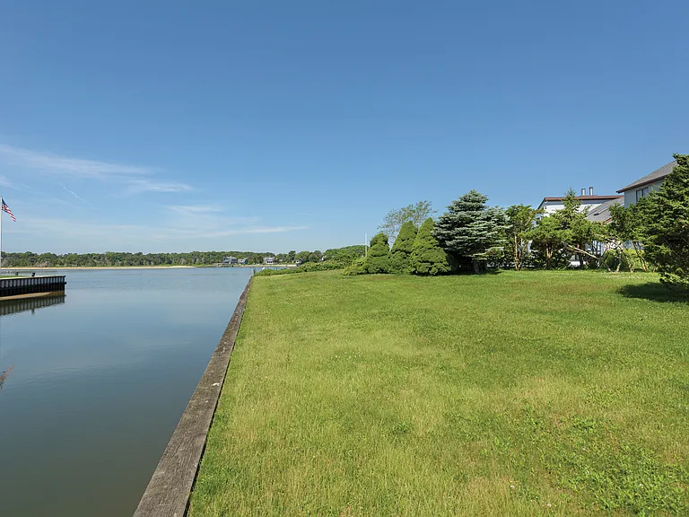 14 Canal Way — Photo 19