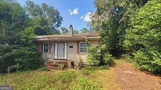 1st image of 1301 Lakeview Dr